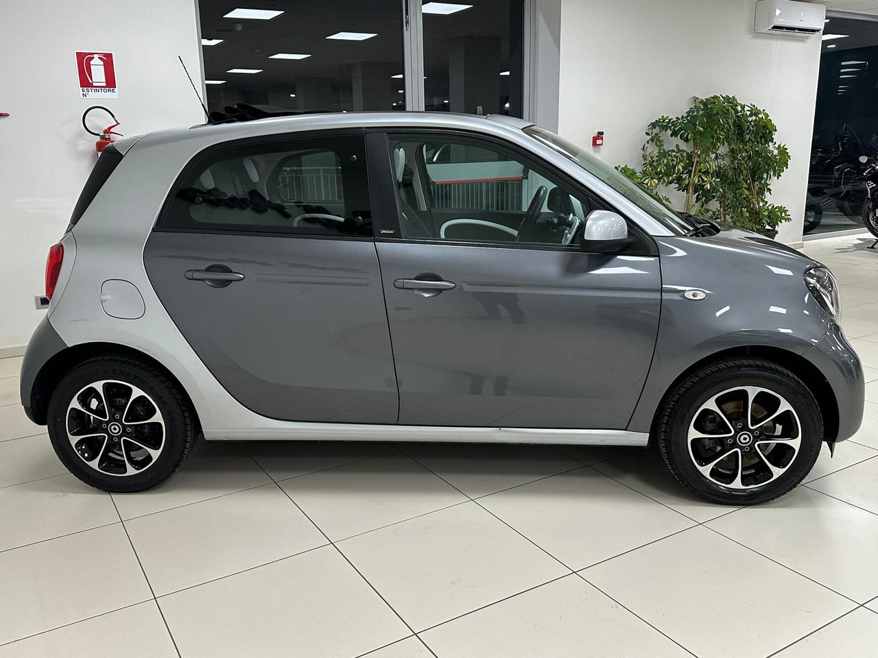 Smart ForFour 70 1.0 Passion Cabrio - 2014