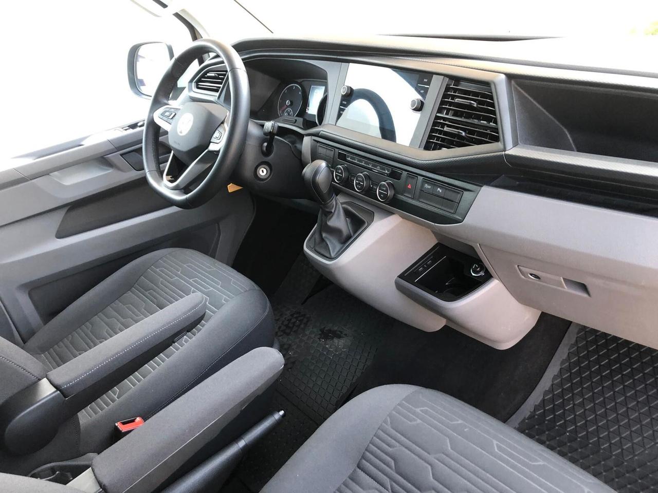 Volkswagen Caravelle 2.0 TDI 204CV DSG PC 8 posti