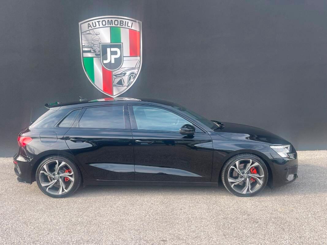 Audi A3 Sportback 35 1.5 tfsi mhev s-tronic MATRIX 18''