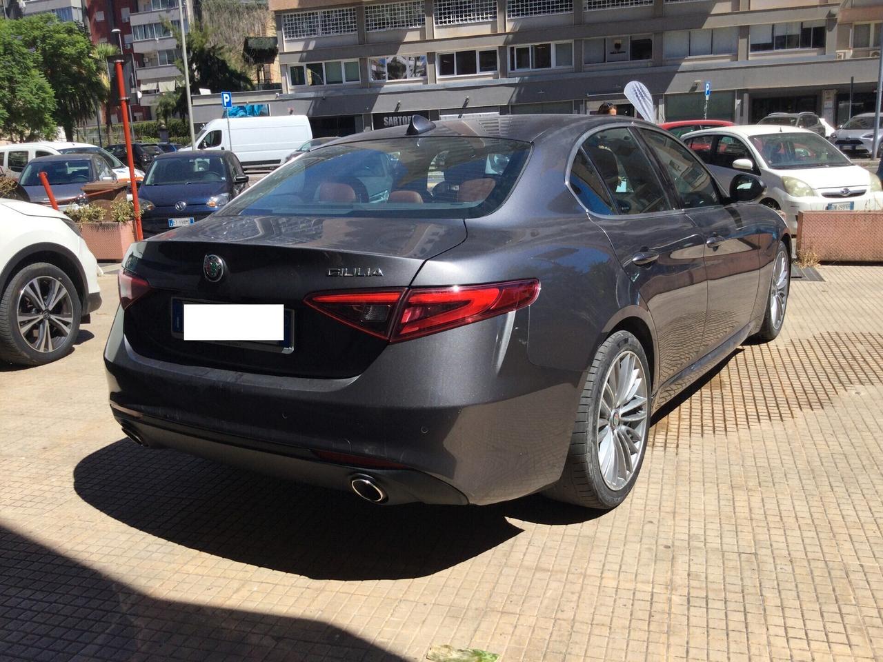 Alfa Romeo Giulia 2.2 Turbodiesel 180 CV AT8 Business Sport Launch Ed.