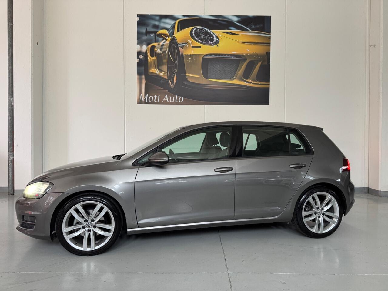 Volkswagen Golf 2.0 TDI 5p. Highline BlueMotion Technology