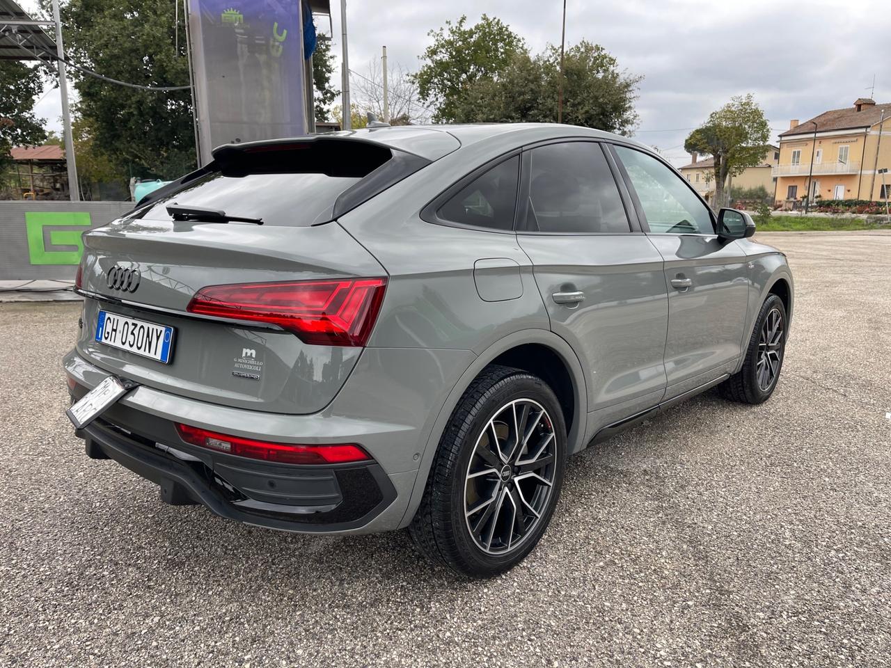 Audi Q5 SPB 40 TDI quattro S tronic Identity Black
