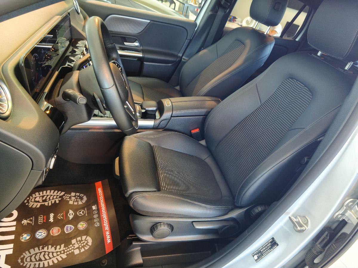 MERCEDES Classe GLA 200 d Automatic Sport Plus Luci/Led/Cokpit
