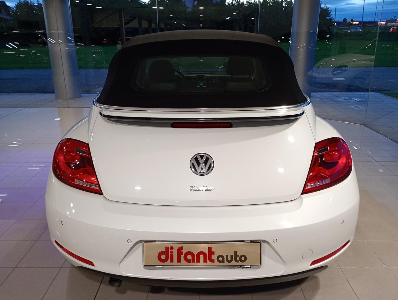 Volkswagen New Beetle Cabrio 1.6 TDI Design