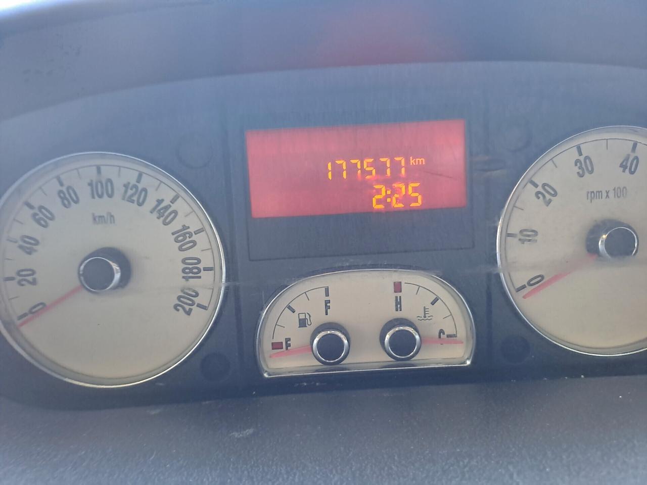 Lancia MUSA 1.9 Multijet Platino Plus