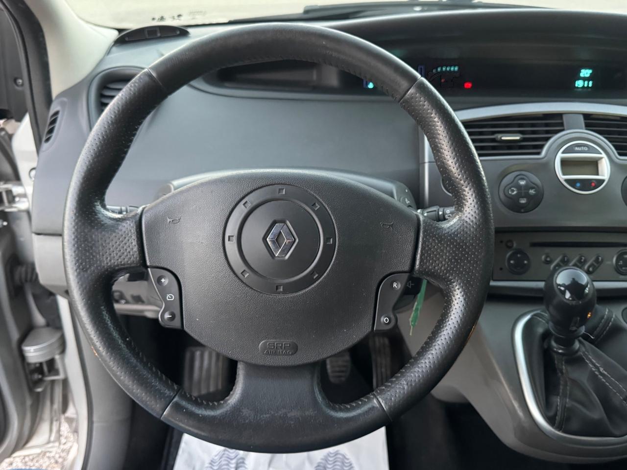 Renault Scenic 1.9 dCi 131cv