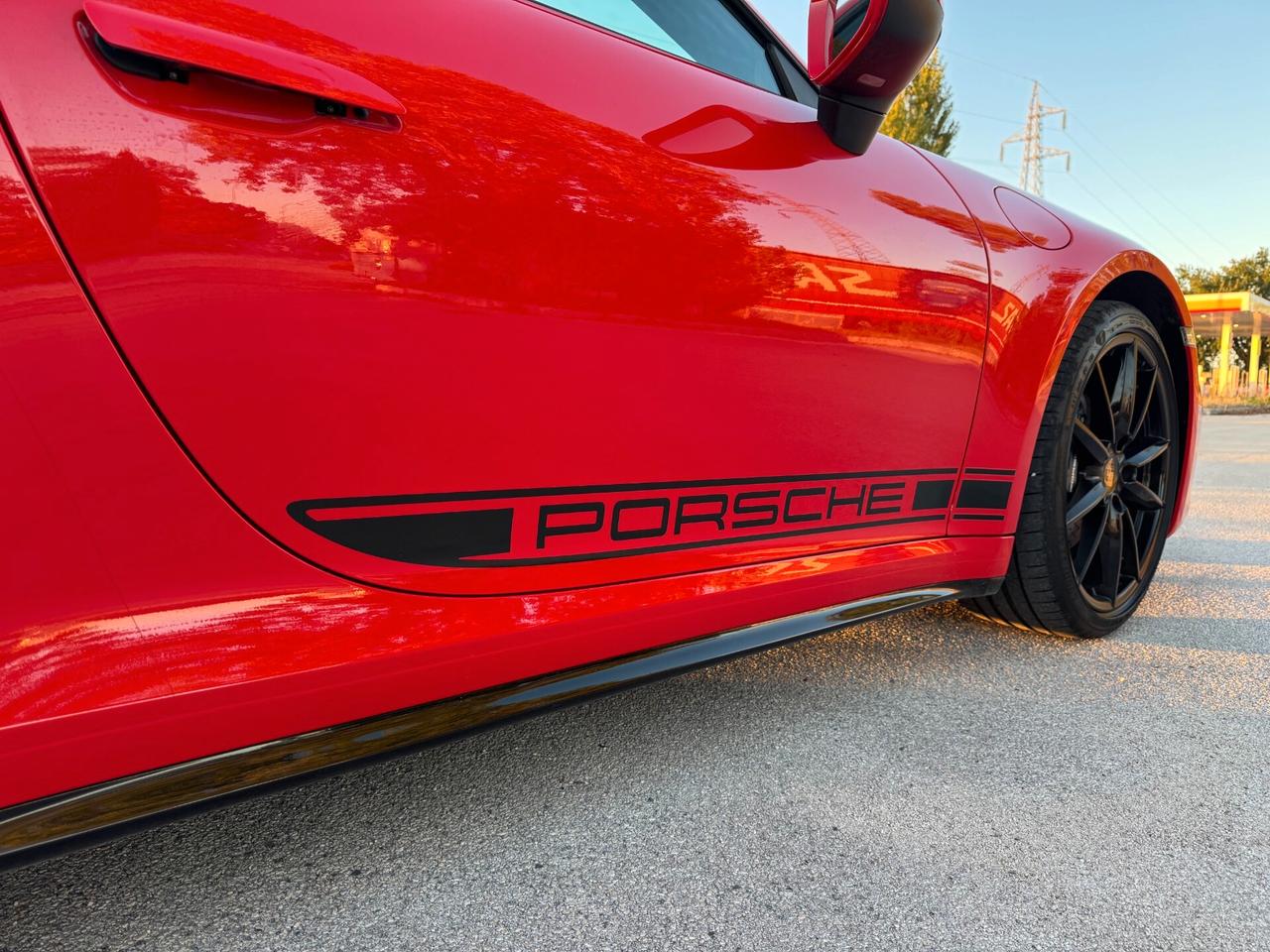 Porsche 911 Carrera Cabriolet 992