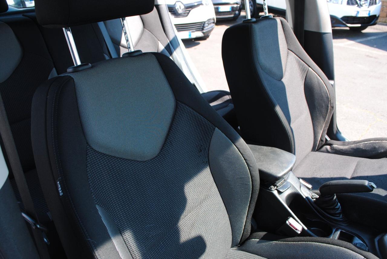 PEUGEOT 308 1.6 HDI 90 CV OK NEOPATENTATI