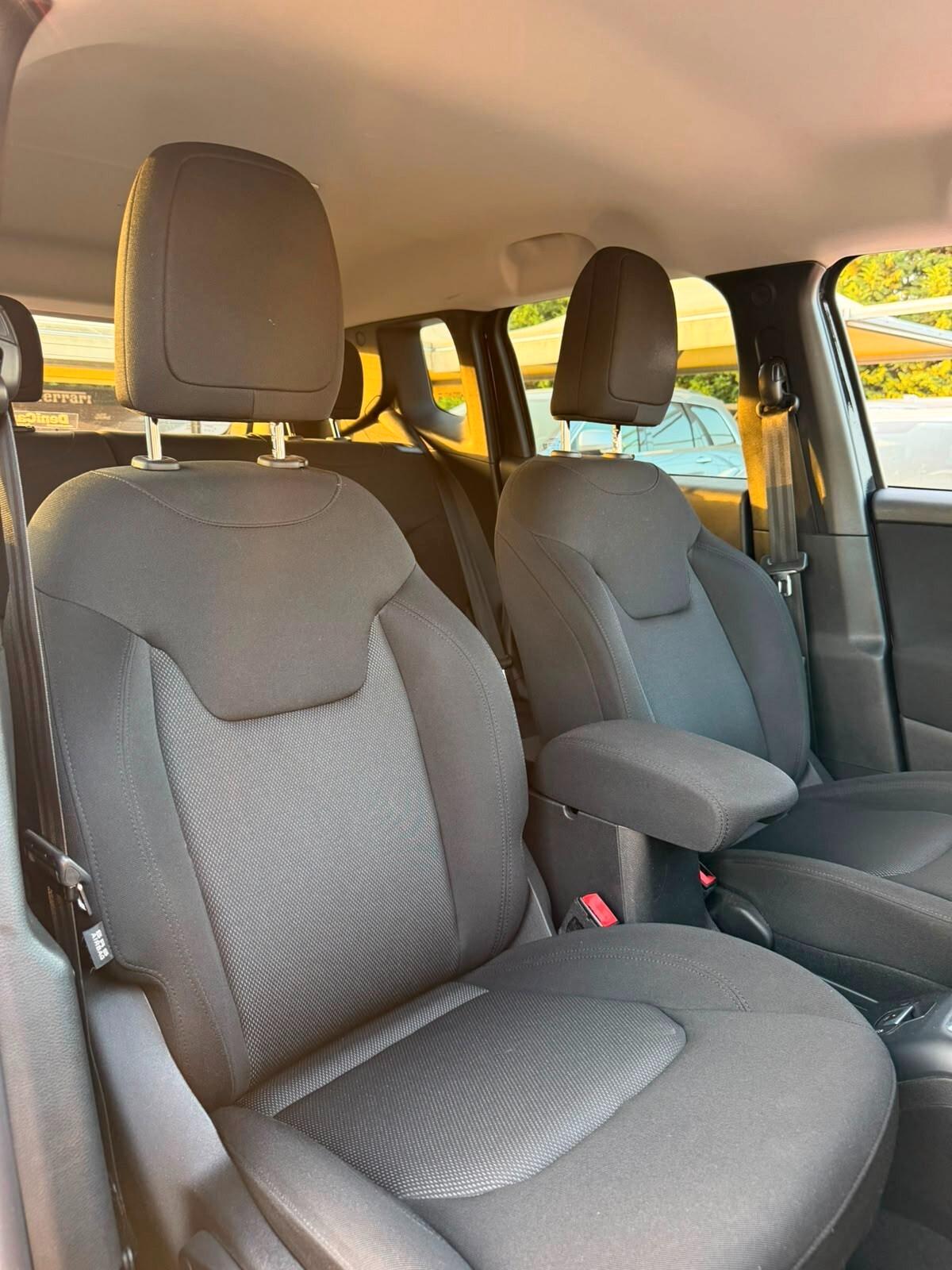 Jeep Renegade 1.6 Mjt 120 CV Longitude