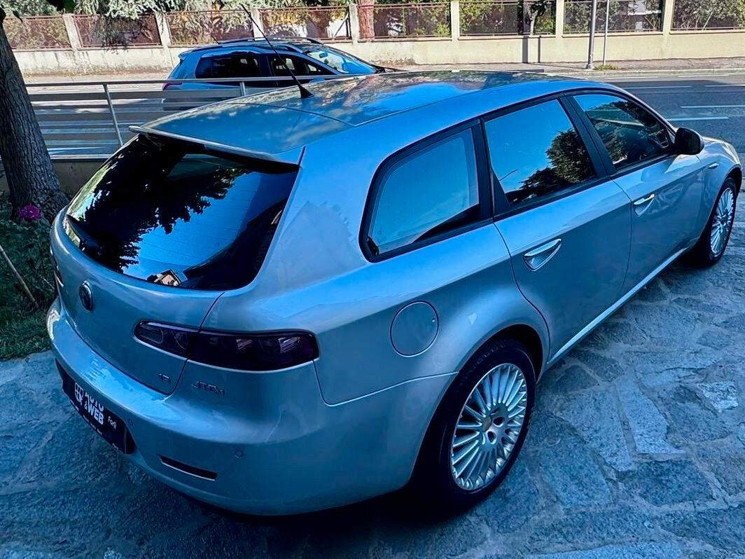 ALFA ROMEO 159 1.9 JTDm 16V SPORTWAGON