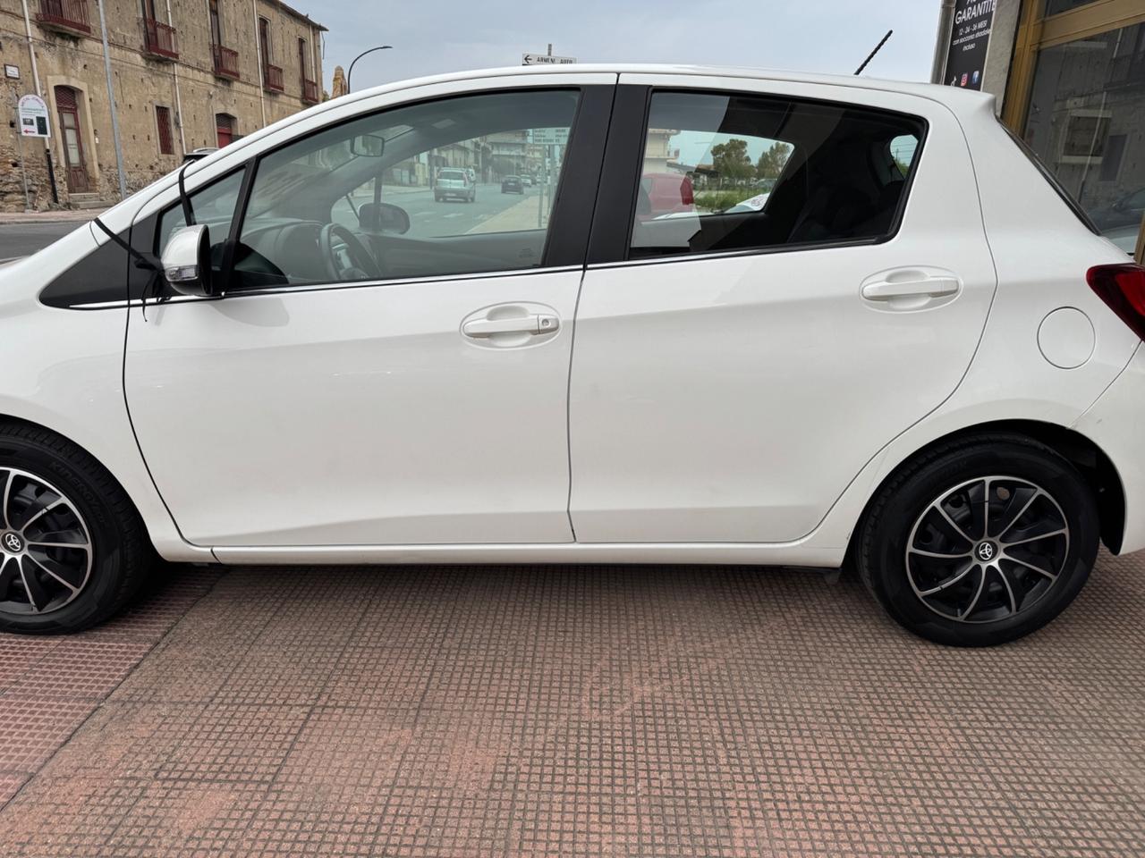 Toyota Yaris 1.4 D-4D 5 porte Lounge