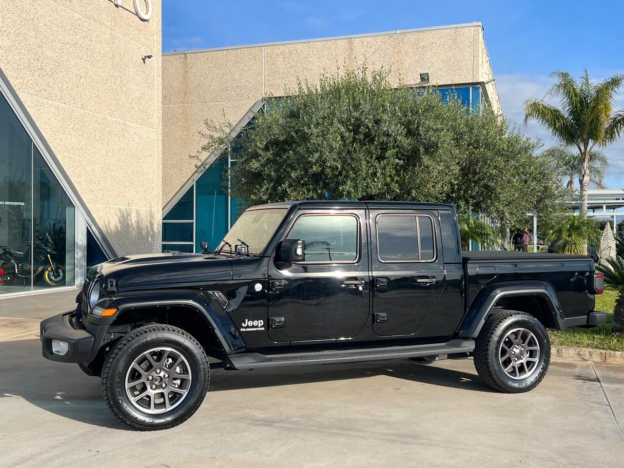 Jeep Gladiator V6 AUTOCARRO offerta T-Stock prezzo imperdibile