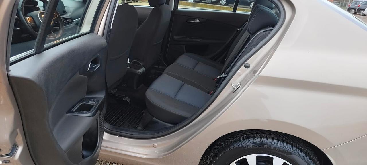 Fiat Tipo 1.0 4 porte