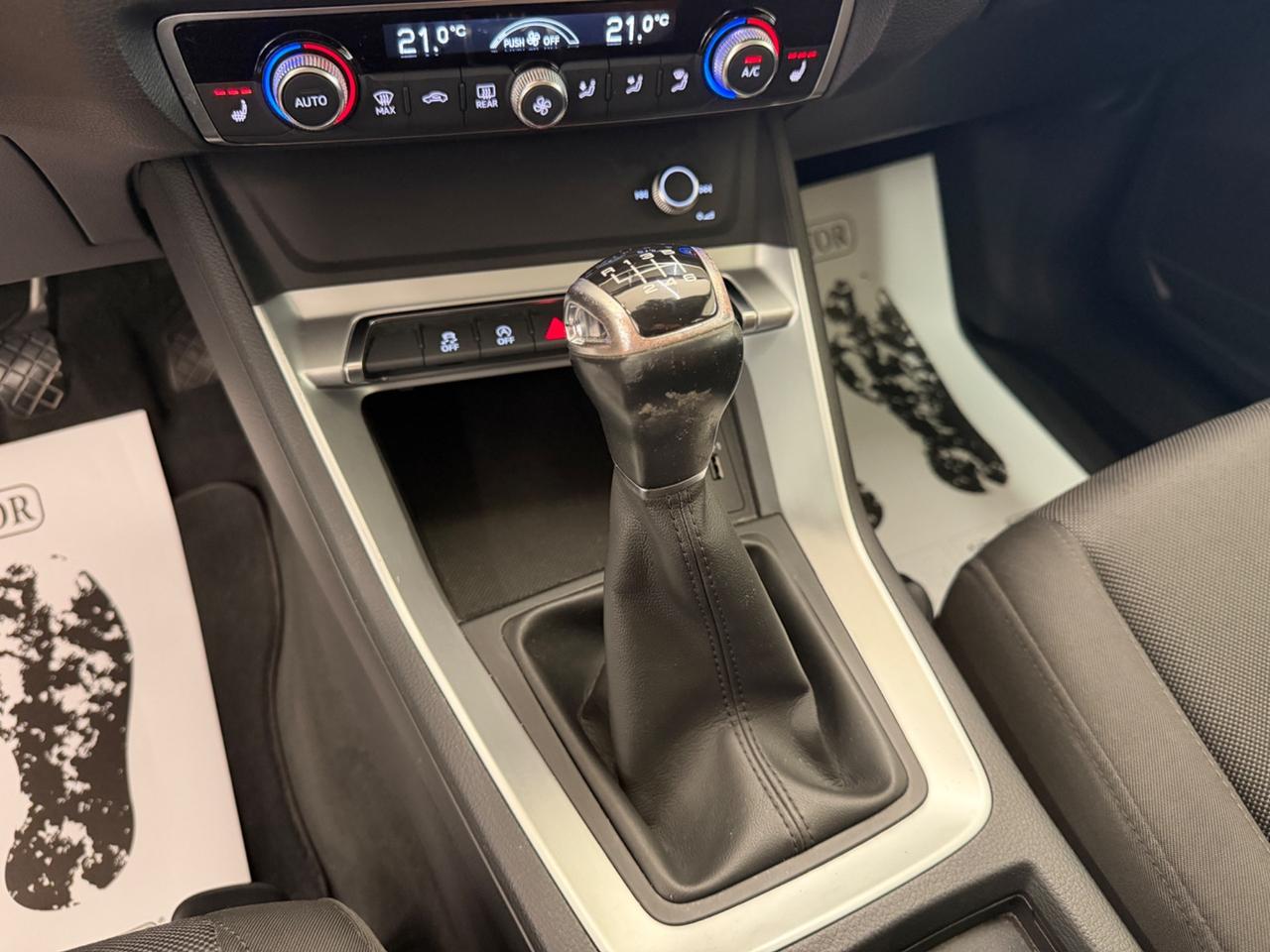 Audi Q3 35 TFSI S-LINE EDITION TOTAL BLACK GANCIOTRAINO