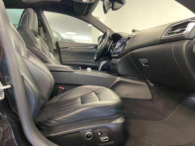 MASERATI Ghibli L4 330 CV MHEV Gransport TETTO / CARBONIO