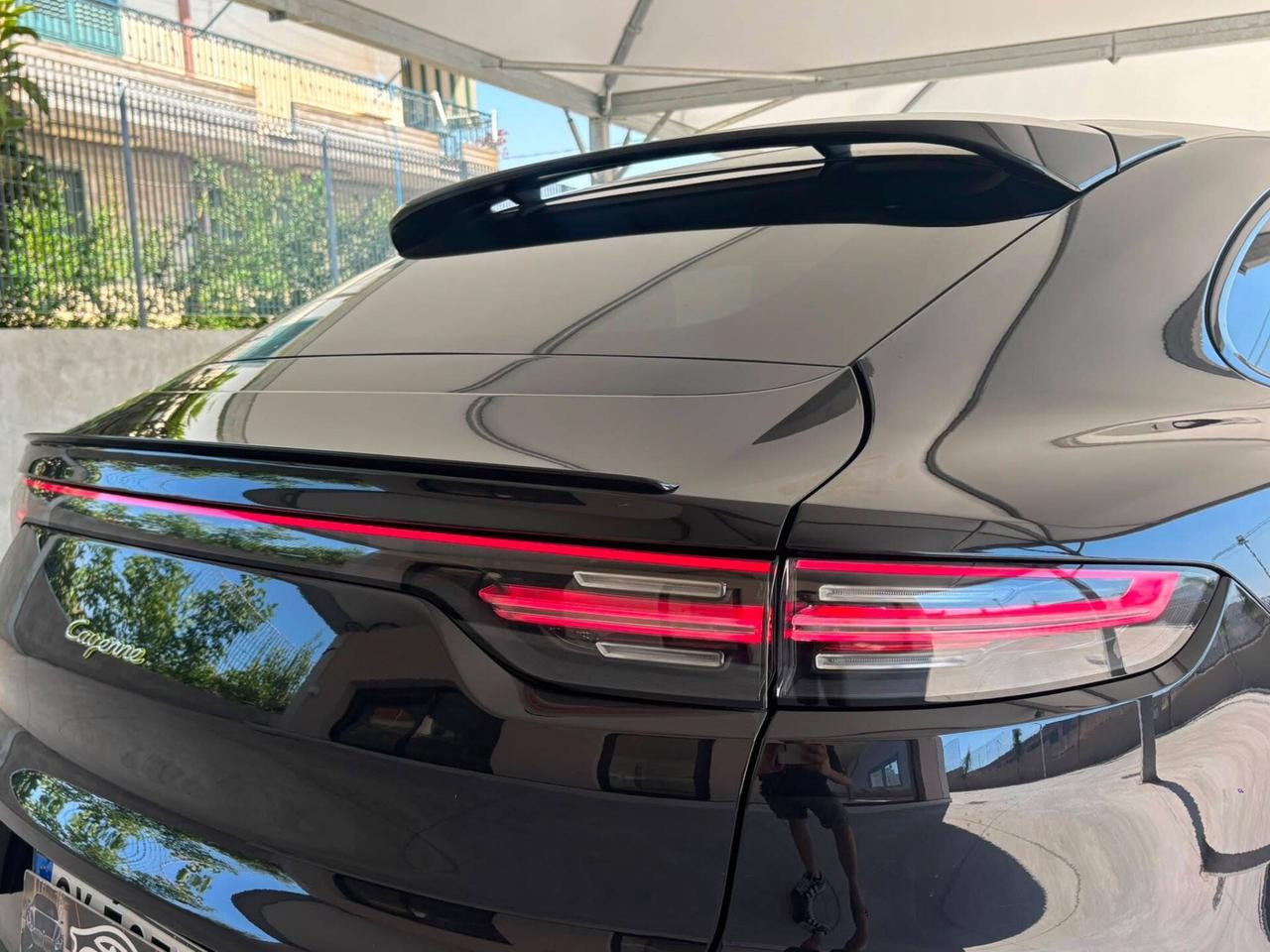 Porsche Cayenne 3.0 V6 E-Hybrid Platinum Edition '^'^'^