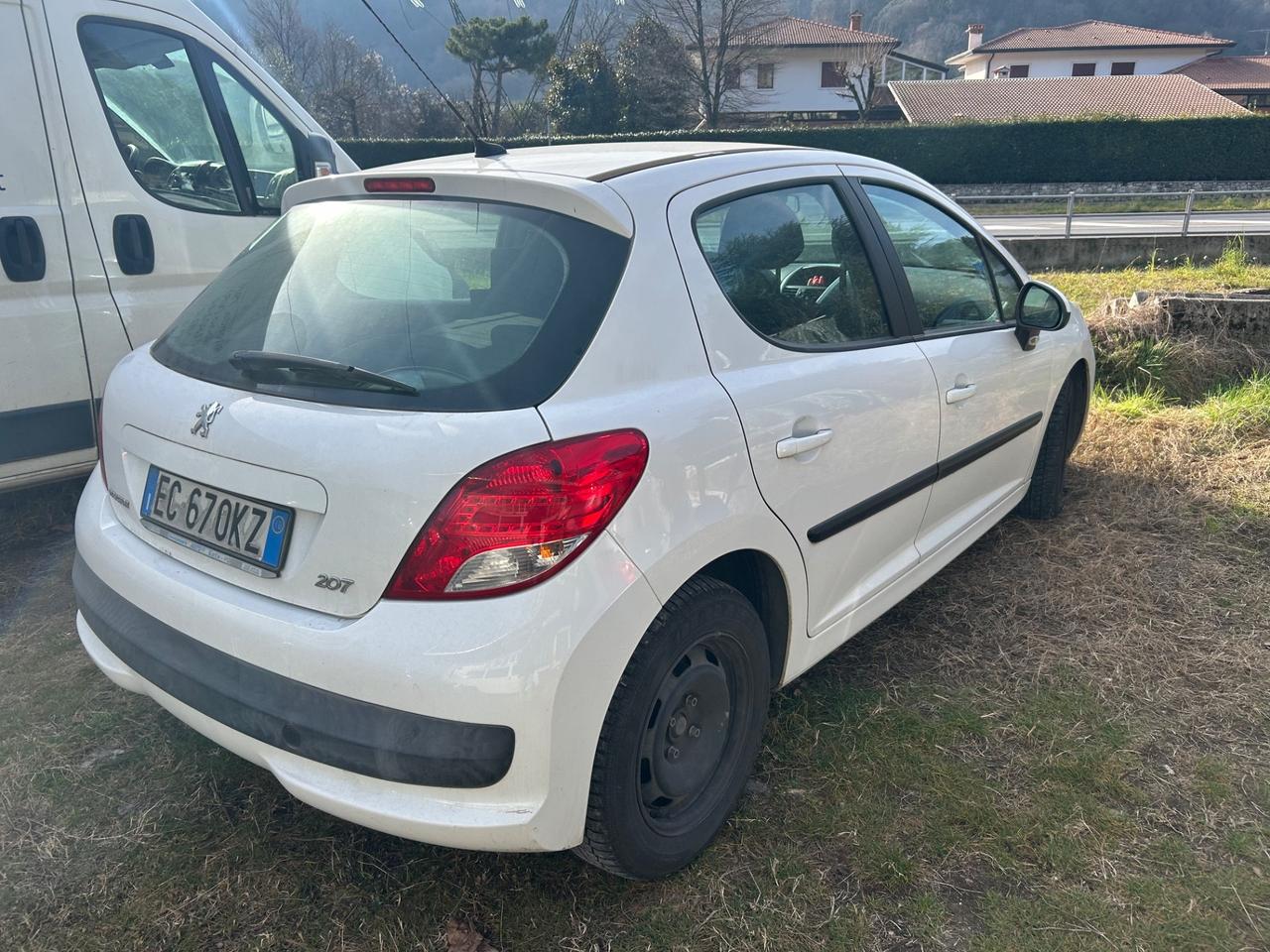 Peugeot 207 1.4 HDi 70CV 5p. X Line