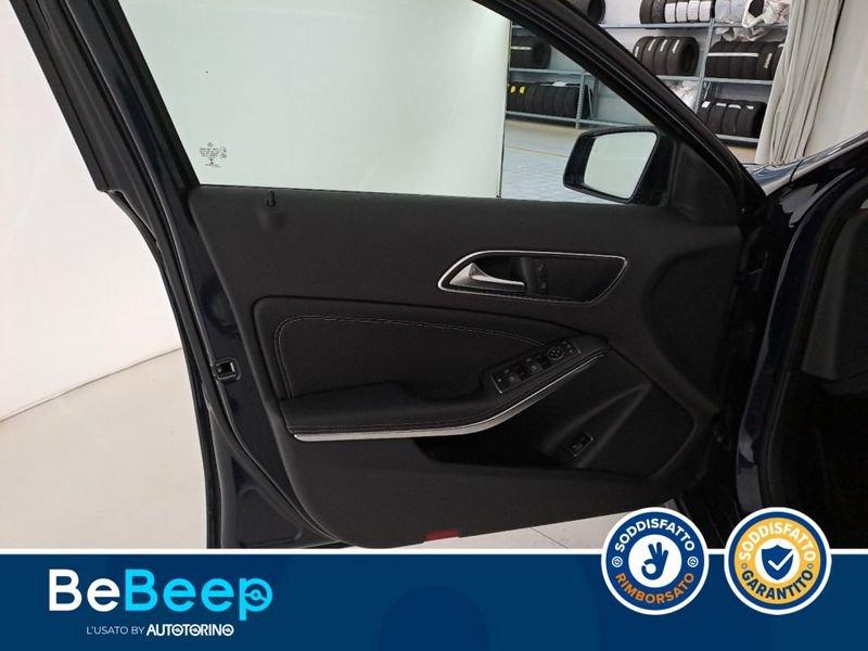 Mercedes-Benz GLA 200 D SPORT 4MATIC AUTO
