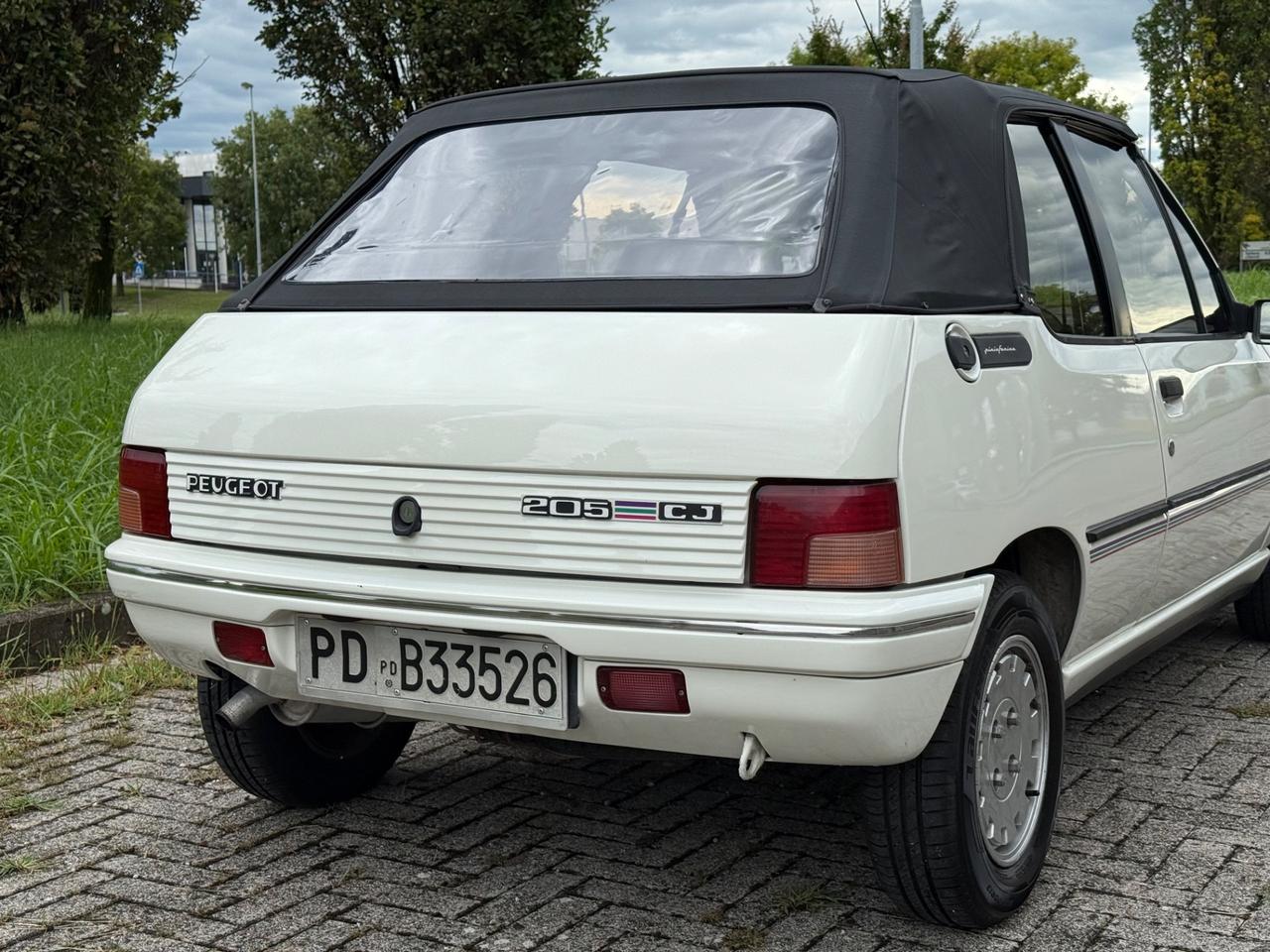 Peugeot 205 1.1i cat Cabriolet CJ