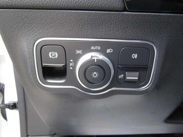 Mercedes-Benz GLA 200 d SPORT PLUS CAMBIO AUTO 150CV,LED,CERCHI 18,NAVI
