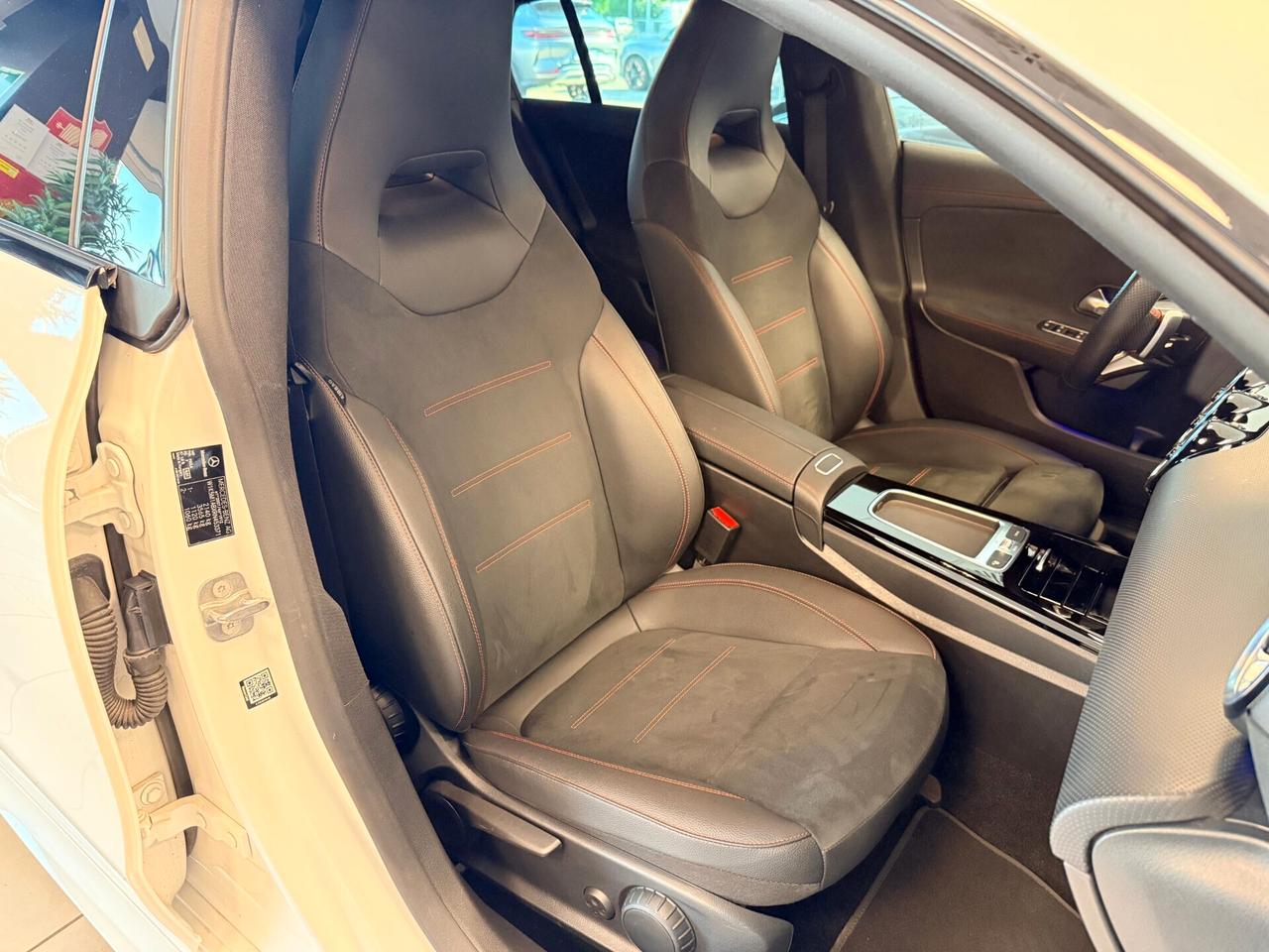 Mercedes-benz CLA 180