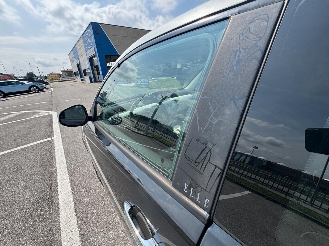 Lancia Ypsilon 1.3 MJT 75CV Elle Edition