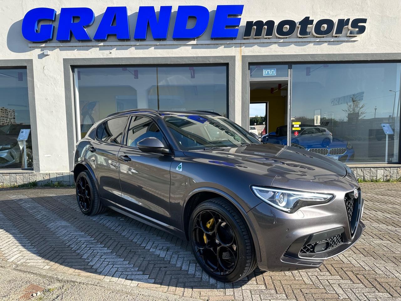 Alfa Romeo Stelvio 2.9 Bi-Turbo V6 510 CV AT8 QUADRIFOGLIO VERDE TETTO + AKRAPOVIC