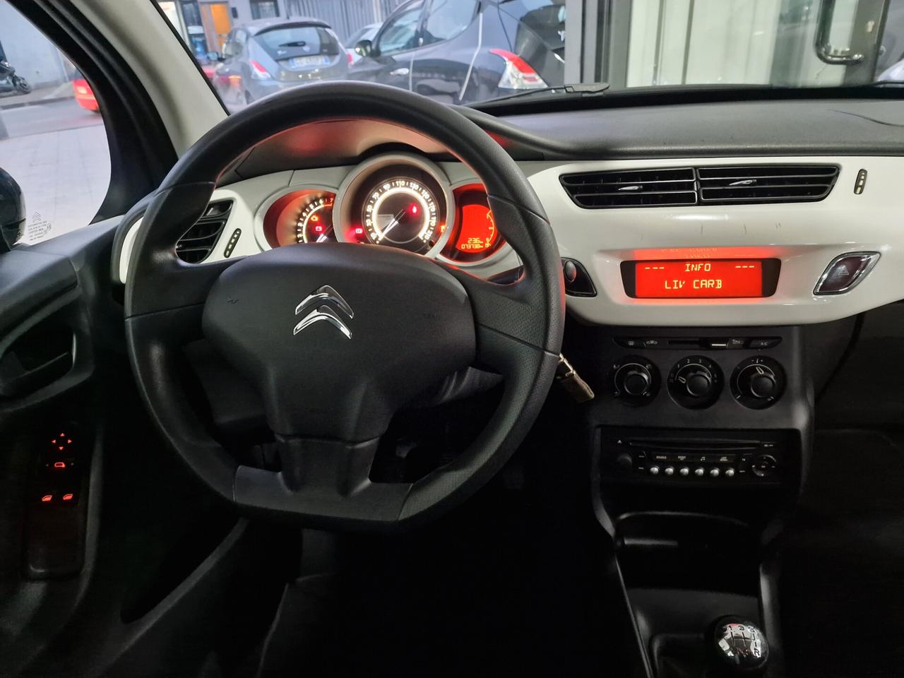 Citroen C3 PureTech 1.2cc 68cv Live Edition