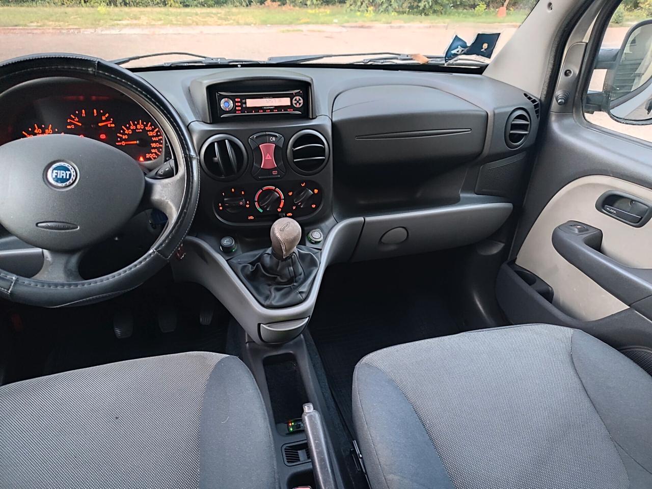 FIAT DOBLO 2007 A METANO DI CASA POCHI KM NUOVO