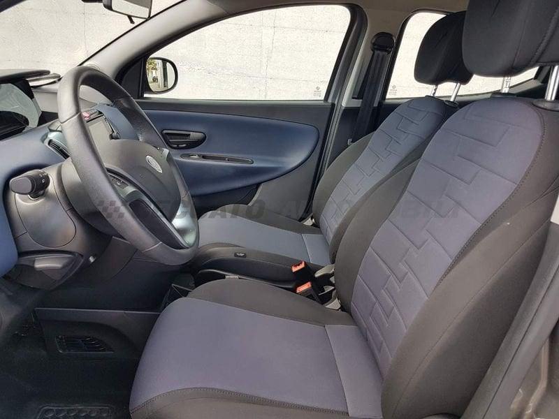 Lancia Ypsilon Ypsilon 1.0 firefly hybrid Platino s&s 70cv
