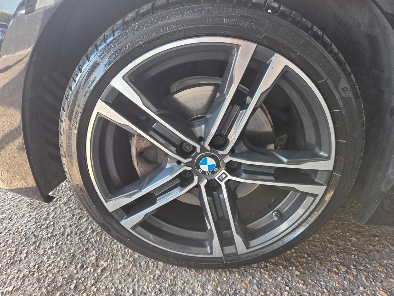 Bmw 116 116d 5p. Msport