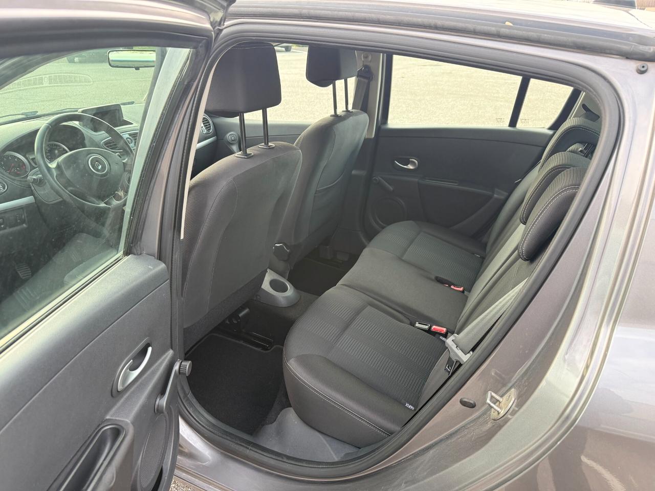 Renault Clio 1.2 16V 5 porte Luxe