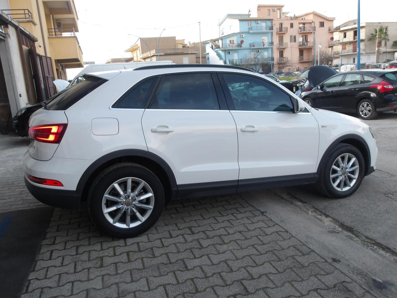 Audi Q3 2.0 tdi Business 150cv