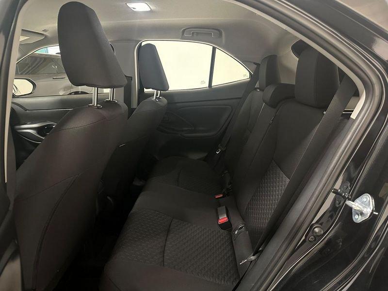 Toyota Yaris Cross Yaris Cross 1.5 Hybrid 5p. E-CVT Active IVA ESPOSTA