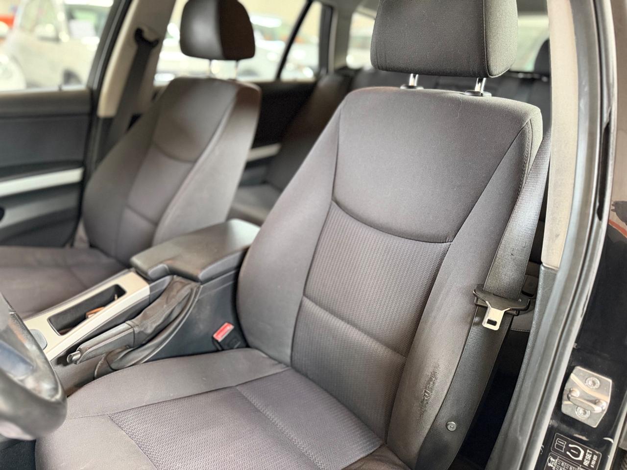 Bmw 318 318d 2.0 143CV cat Touring Attiva