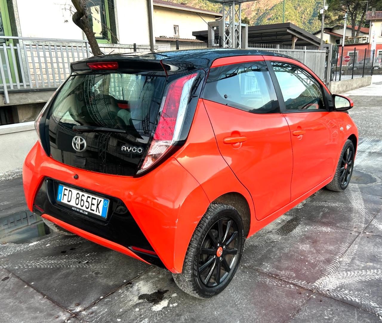 Toyota Aygo 5 Porte Aygo 5p 1.0 x-clusiv