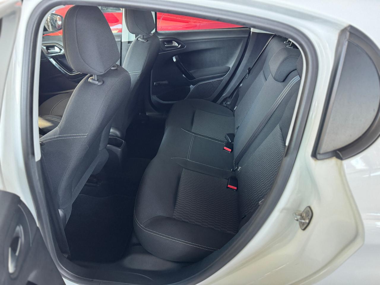 Peugeot 208 PureTech 82 5 porte Active