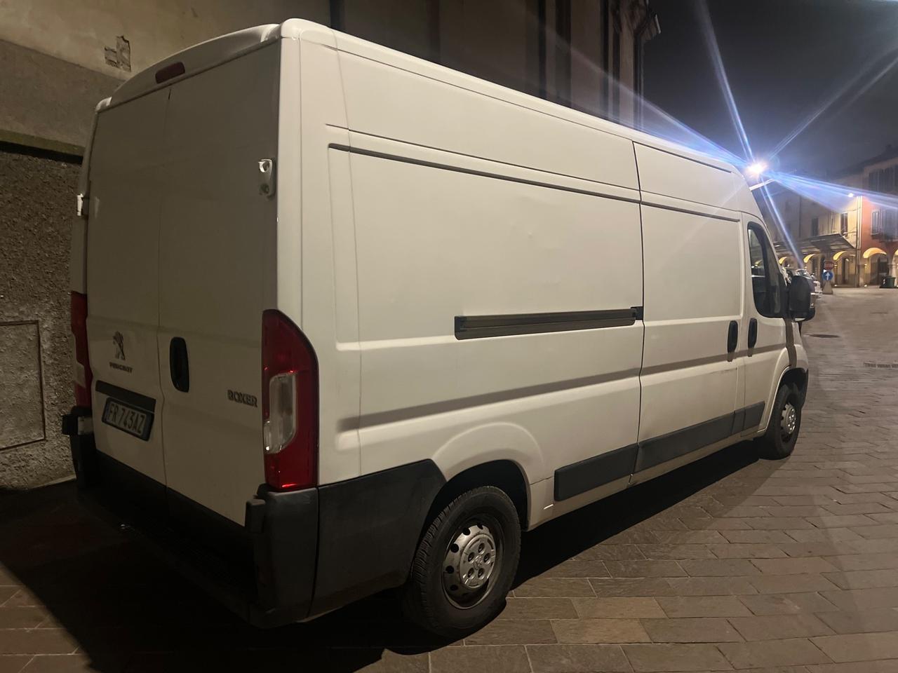 Peugeot Boxer 2.0 Diesel 130 CV - 3 Posti