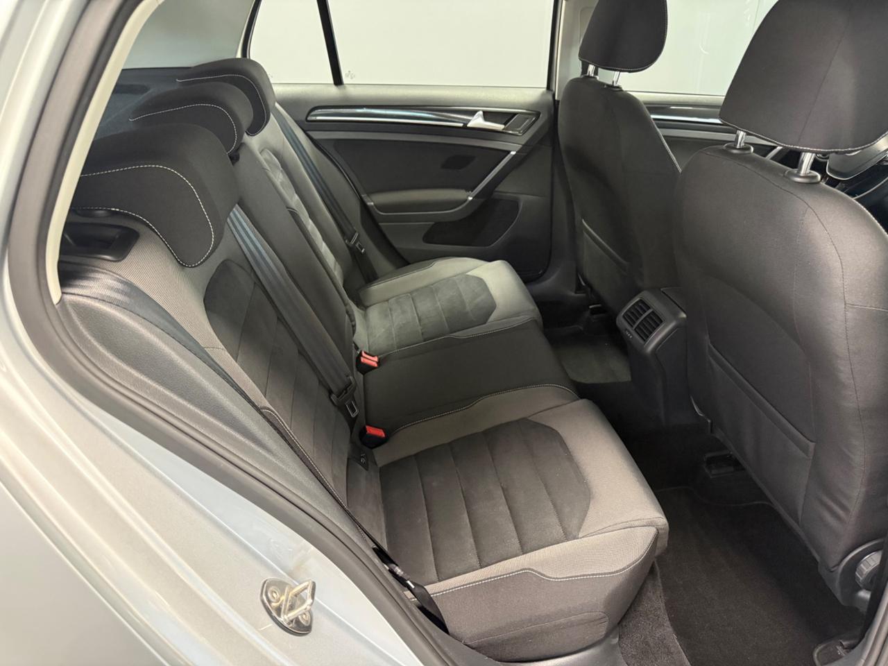 Volkswagen Golf 1.6 TDI DSG 5p. Highline BlueMotion Technology