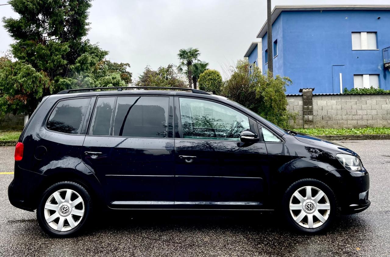Volkswagen Touran 1.6 TDI DPF Comfortline BMT