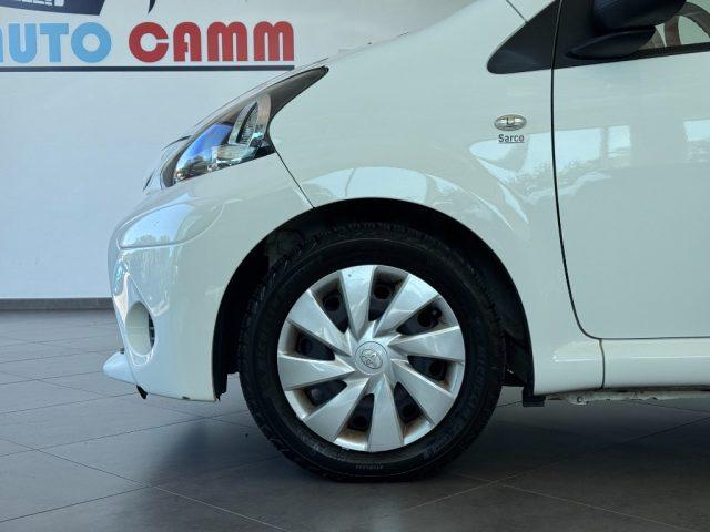 TOYOTA Aygo 1.0 12V VVT-i 5 porte Lounge Connect