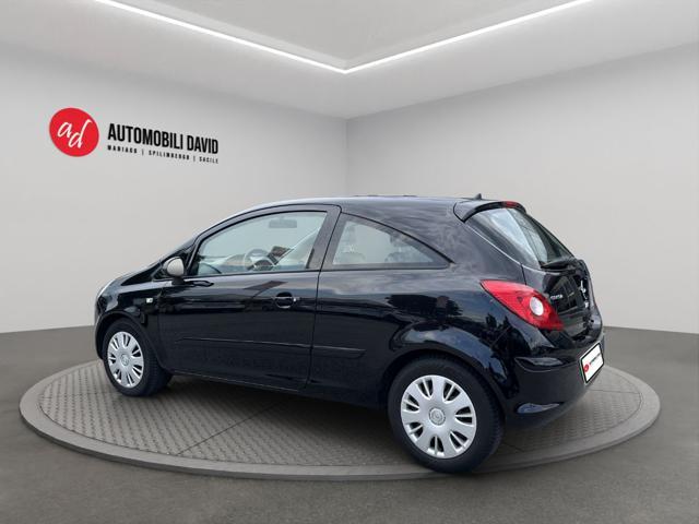 OPEL Corsa 1.2 3 porte Club