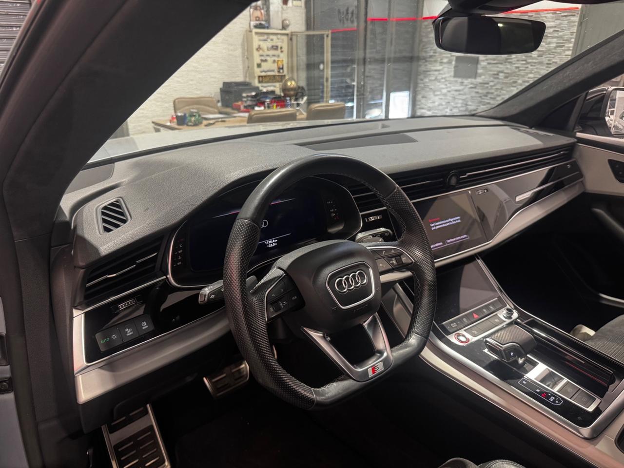 Audi Q8 SQ8 TDI quattro tiptronic sport attitude