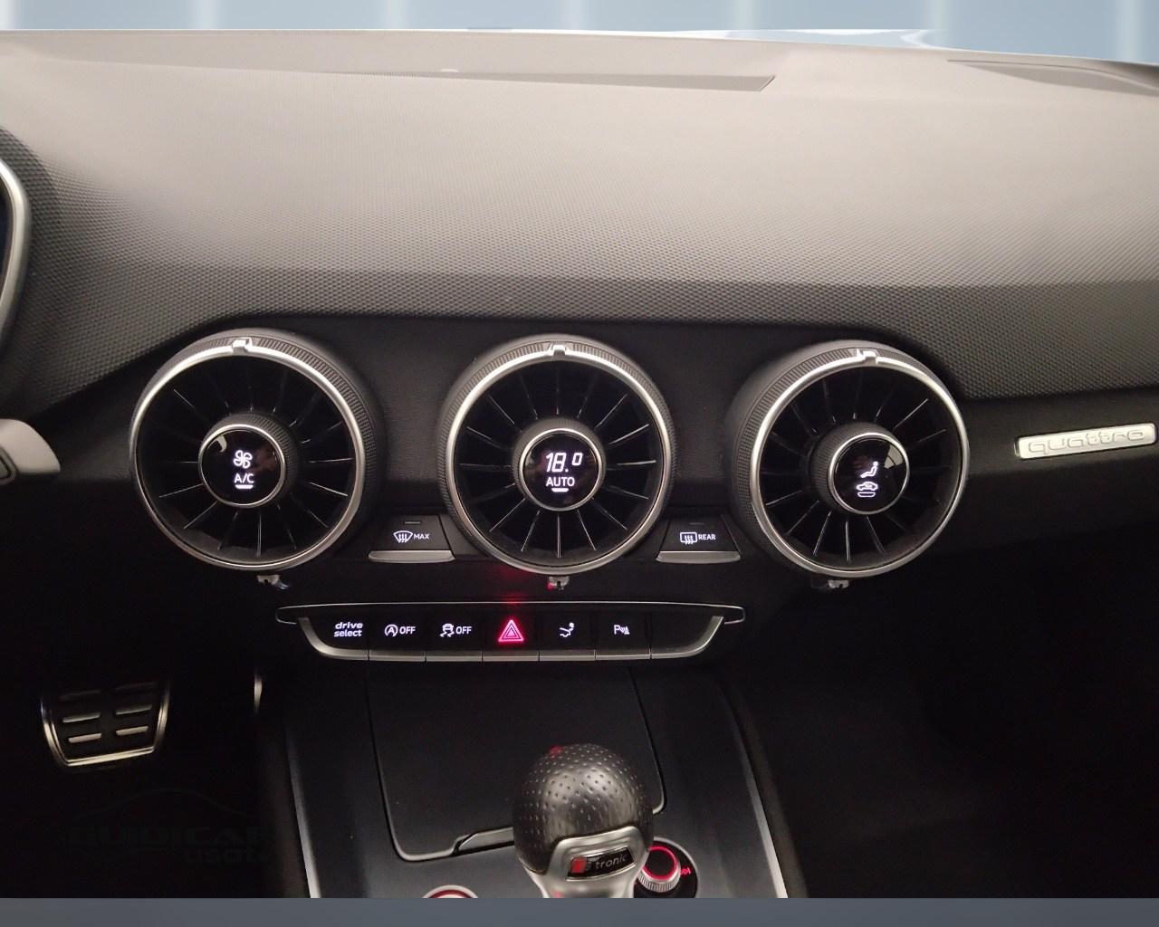 AUDI TT III 2019 Coupe - TTS Coupe 2.0 tfsi quattro 320cv s-troni