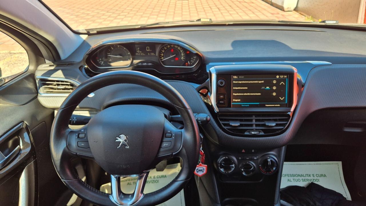 Peugeot 208 BlueHDi 5 porte Signature