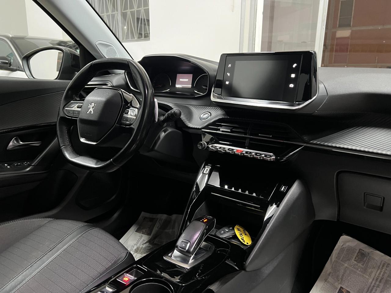 Peugeot 2008 BlueHDi 130 S&S EAT8 Allure