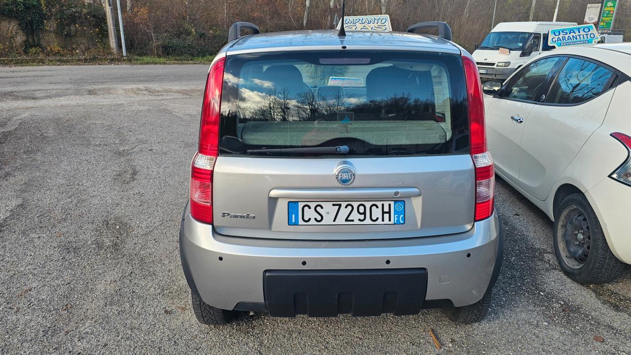 Fiat Panda 1.2 4x4 Climbing gpl solo contatto telefonico..no meil info 3792464507