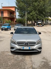 Mercedes-benz A 180D Business 2016