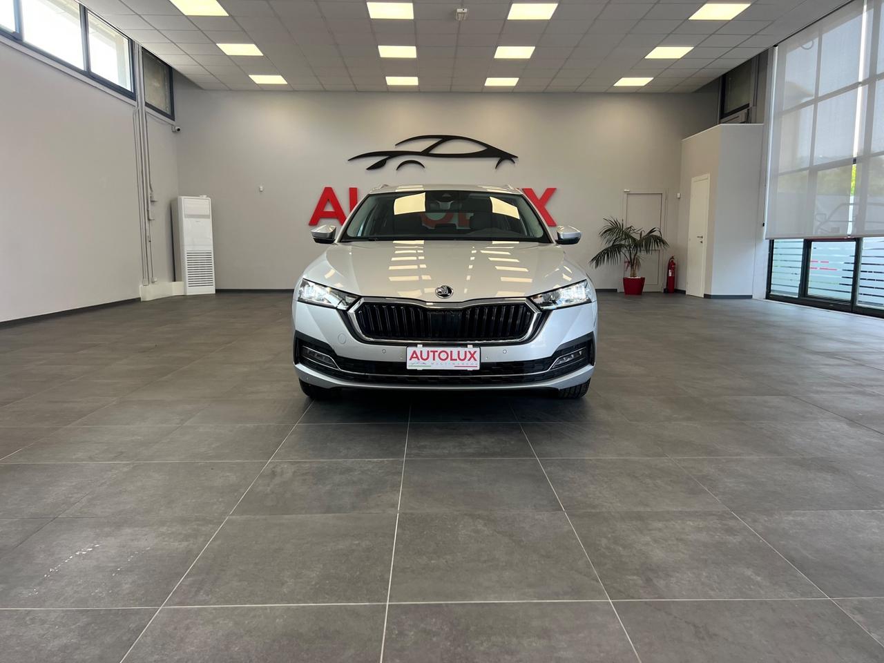 Skoda Octavia 2.0 TDI EVO SCR DSG Wagon Style