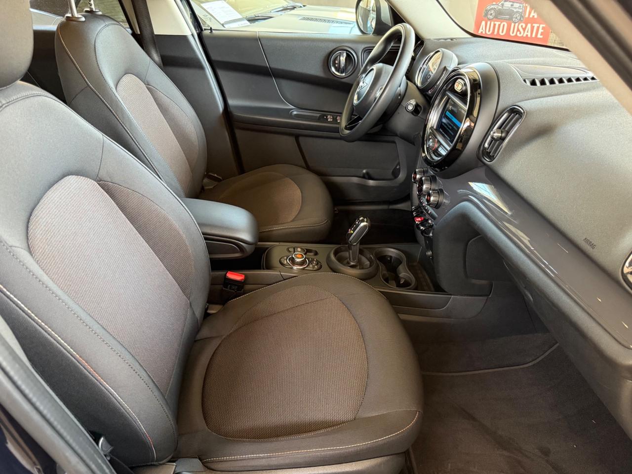 Mini Cooper Countryman 1.5 Hype CAMBIO AUTO UNICO PROP